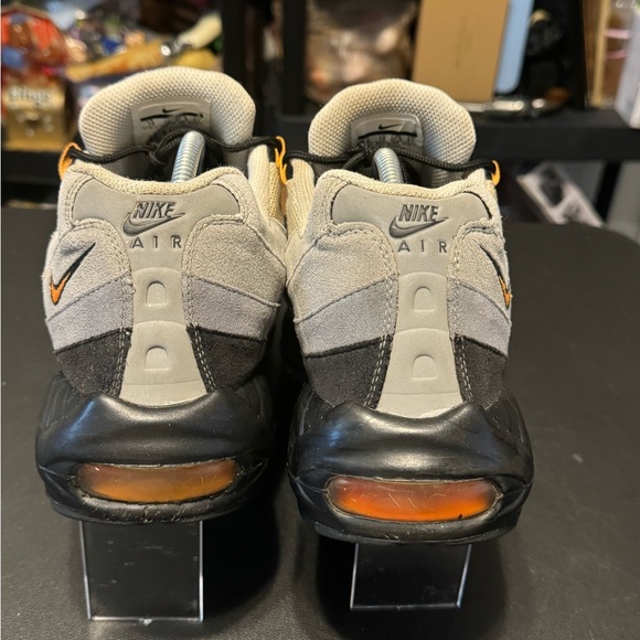 Nike Air Max 95 Mandarin 2011 609048-103 Men’s 13 - Picture 4 of 15